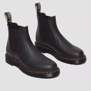 Dr Martens Chelsea Boots *Pre-owned*